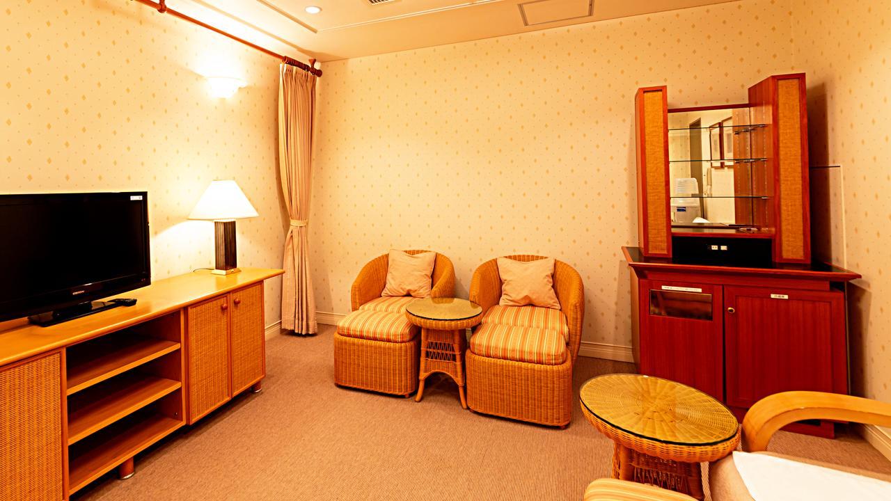 Hotel Nikko Kochi Asahi Royal Esterno foto